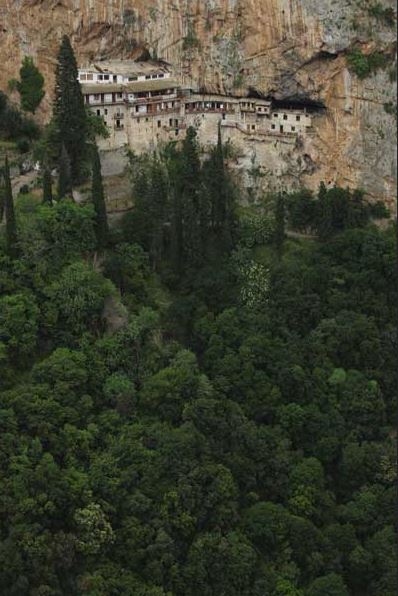 Τα μοναστήρια της Πελοποννήσου